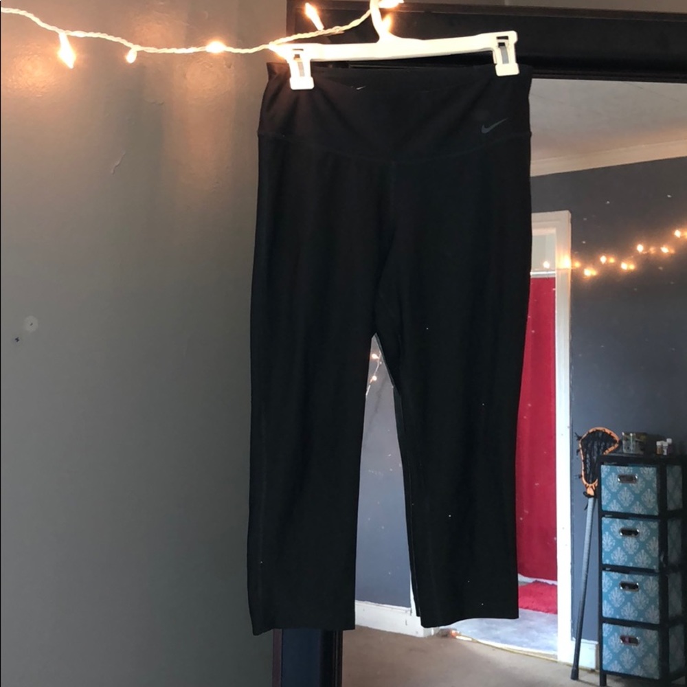nike capri leggings